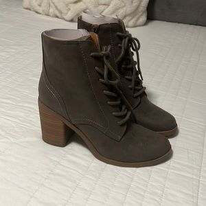 Women size 9 Universal Thread Goods Co. lace up boots. Brand new!